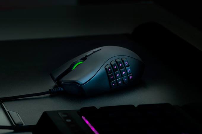 Razer Uma cor trindade naga ratos B86448
