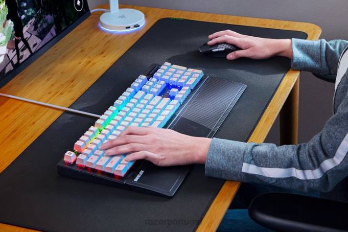 Razer branco blackwidow v3 - interruptor verde - nós - edição roblox teclado B86459